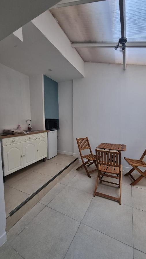 Appartement Calme Centre Ville A 80M Des Halles Narbonne Exteriör bild