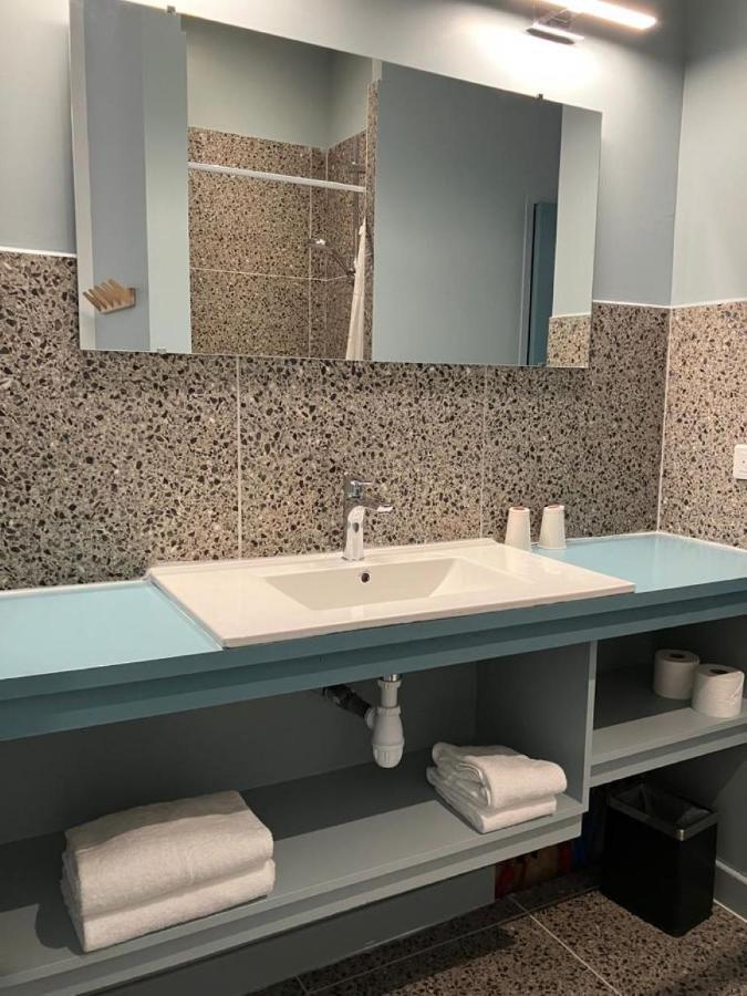 Appartement Calme Centre Ville A 80M Des Halles Narbonne Exteriör bild